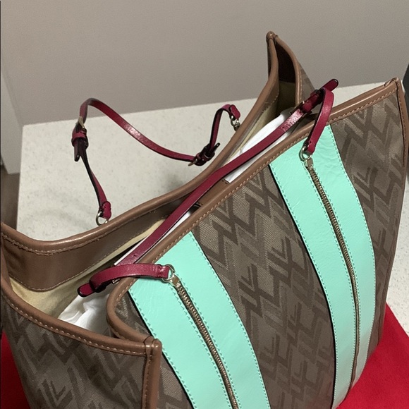 Valentino Garavani Bag - Picture 2 of 3